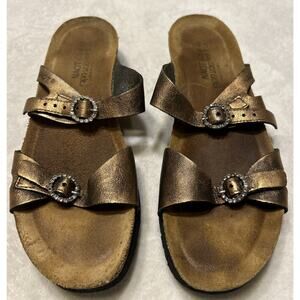 NAOT Sandals Women’s Size 40 US 9 Gold Leather Wedge Slip On Made In Israel